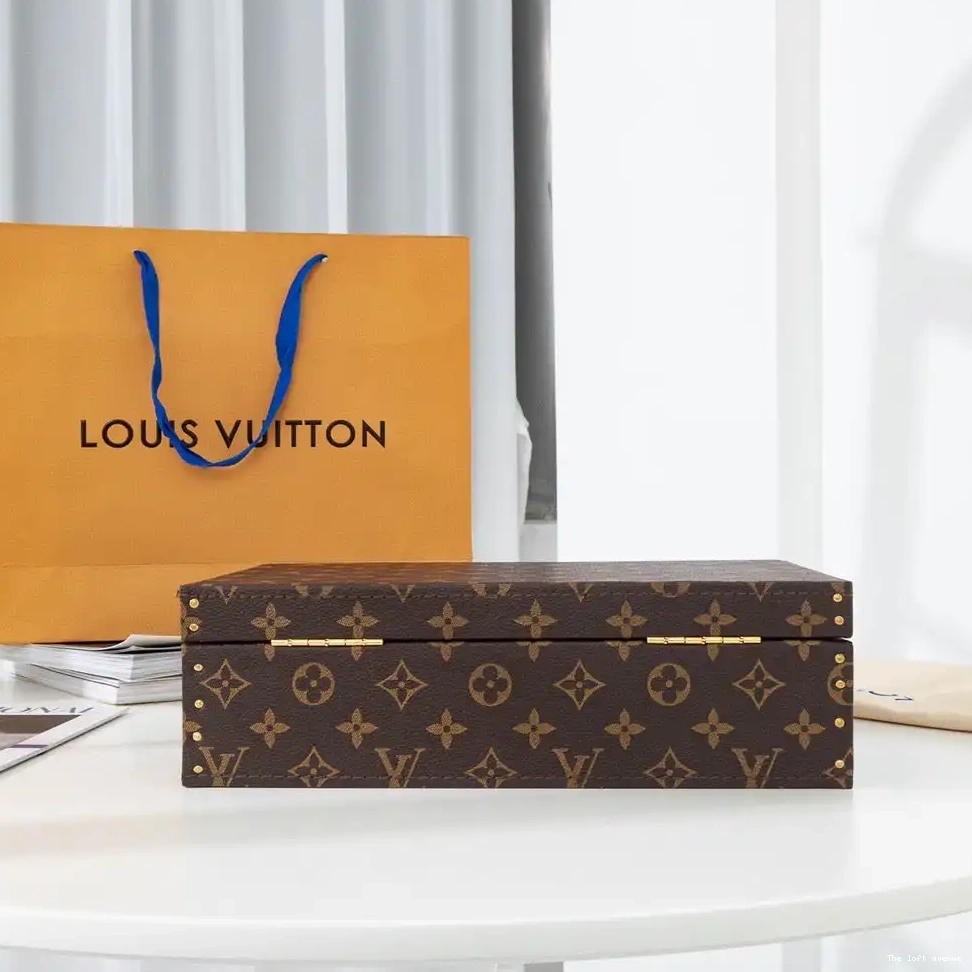 ACCESSORIES LV CUSTOM BOX 0703